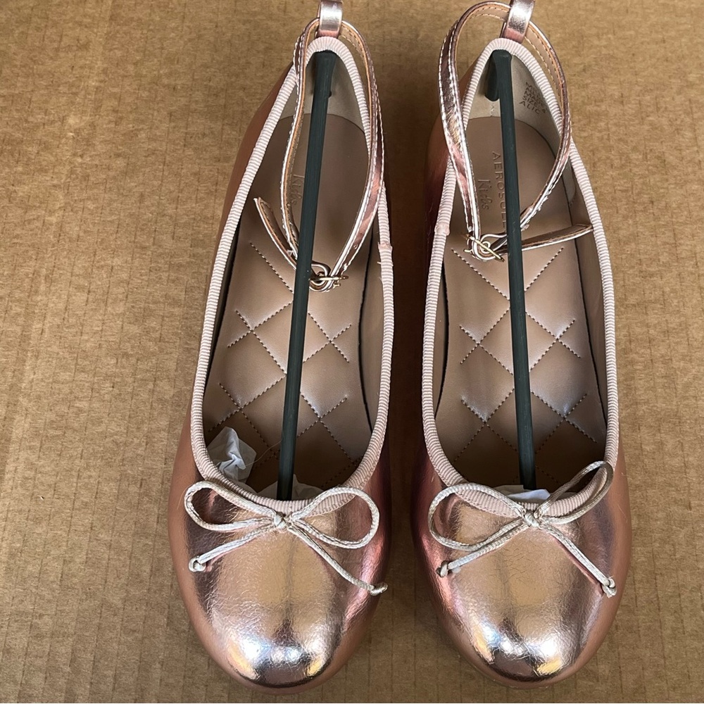 AEROSOLES Kids Rose Gold Ballet Flats with Bow sizes 12, 1, 2, and 4 new in box